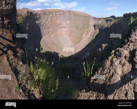 Vesuvius national park hi-res stock photography and images - Alamy