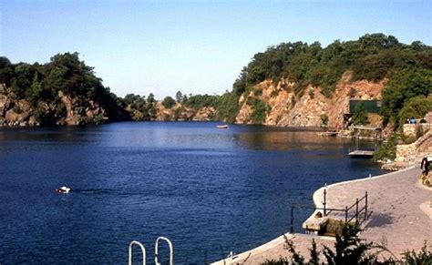 Stoney Cove at the UK National Dive Centre – Stoney Stanton, England - Atlas Obscura