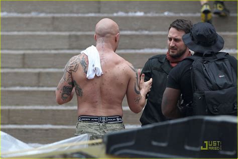 Tom Hardy & Christian Bale: Bane & Batman Battle!: Photo 2566331 ...