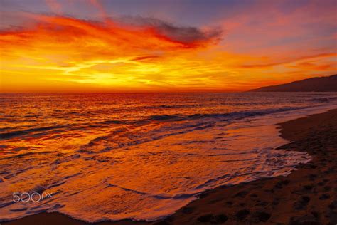 Fiery Sunset in Zuma Beach - November 3, 2018 - Zuma Beach in Malibu ...