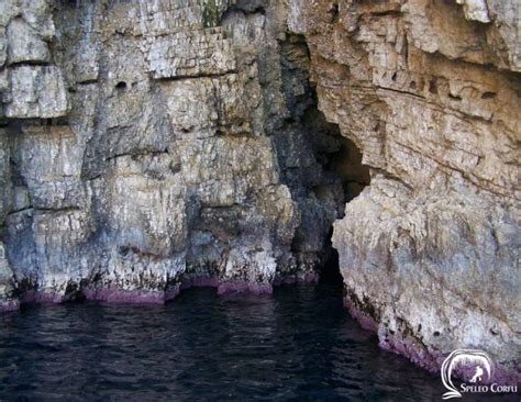 Paleokastritsa caves - Website about caves on the island Corfu.