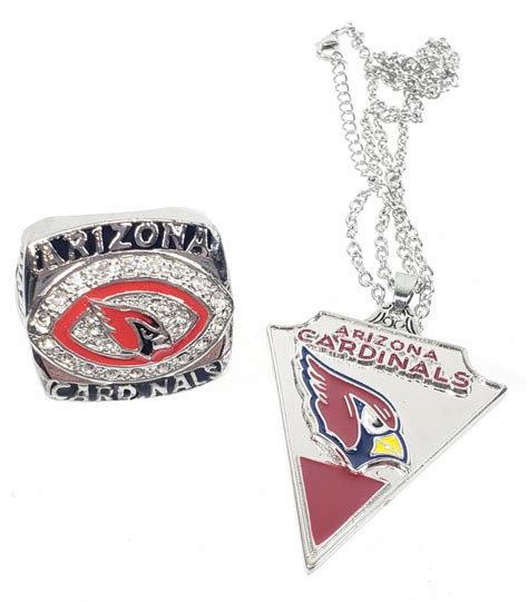 Lot - NFL Championship Rings & Pendants