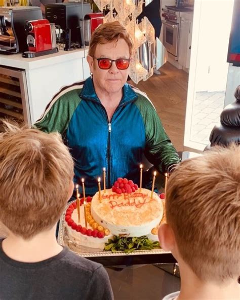 Elton John celebrates ‘best birthday ever’ as he turns 73 in lockdown | Metro News