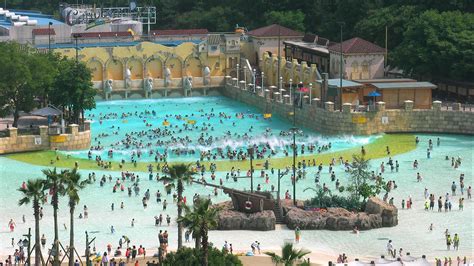 Everland Resort and Caribbean Bay - WhiteWater