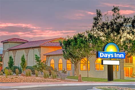 Days Inn by Wyndham Rio Rancho | Rio Rancho, NM Hotels