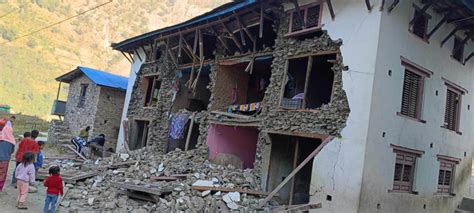 Death toll in Nepal earthquake rises to 143