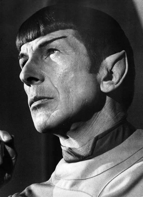 Star Trek Spock Actor Leonard Nimoy Dies at 83 | Glamour