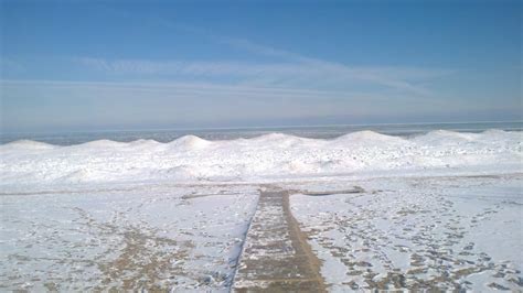 Evanston Newbie: Evanston and its Sexy Frozen Beaches