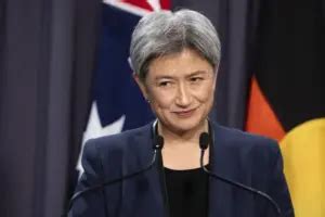 Penny Wong Biography: Age, Children, Family, Wiki, Parents, Nationality ...