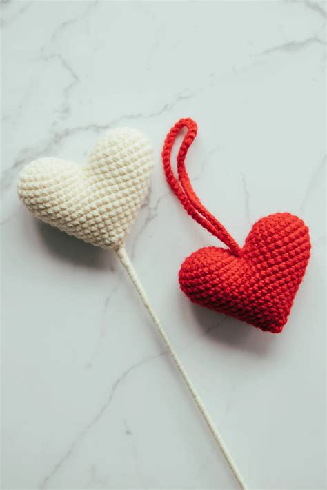 Crochet Love Heart Pattern - Hookok