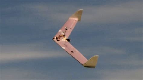 RC Flying Wing || Flights - YouTube