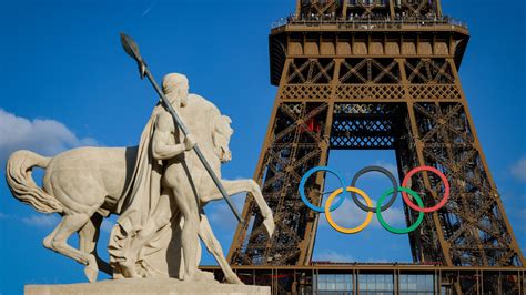 Opening ceremonies highlight Paris Olympics TV schedule today