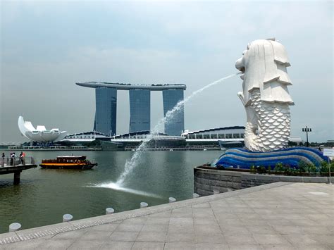 Art Science Museum, Marina Bay Sands & Merlion, Singapore | Marina bay, Marina bay sands, Art ...