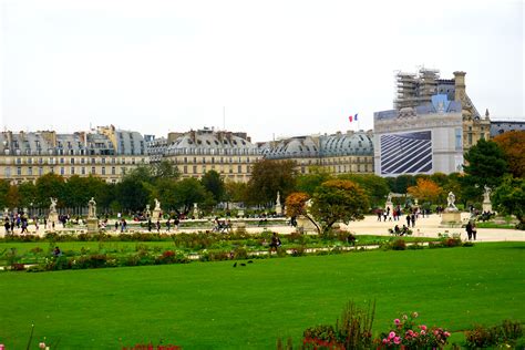 Paris - Tuileries Garden, Eiffel Tower, Champs Elysees - Blushing in Hollywood