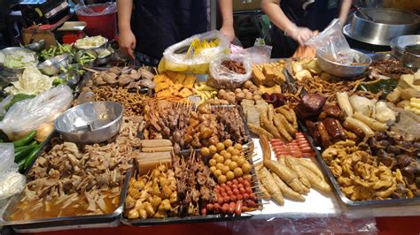 Nightmarket tour in Taipei | Visions of Travel