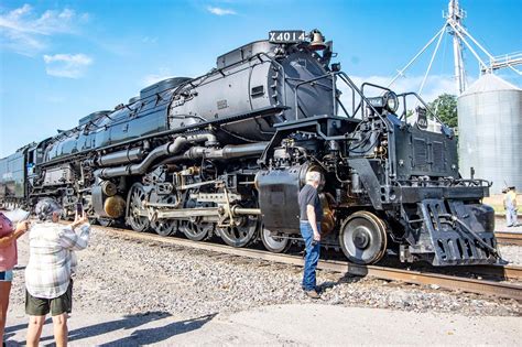 Train lovers' delight: Union Pacific’s Big Boy steam engine stops in Parsons | Local News ...