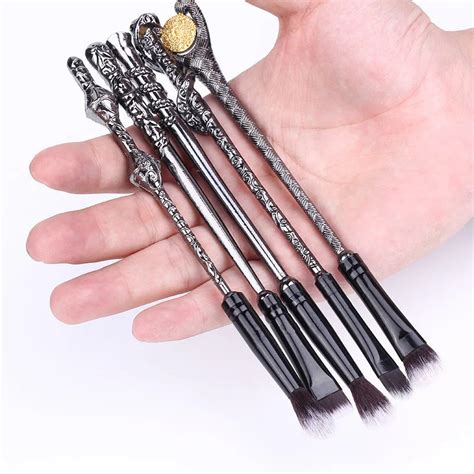 Hot Sale 5pcs Harry Potter Wand Makeup Brushes Set Mug Wizard Storybook ...