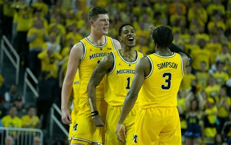 Michigan Basketball: Why the Wolverines are better than Michigan State