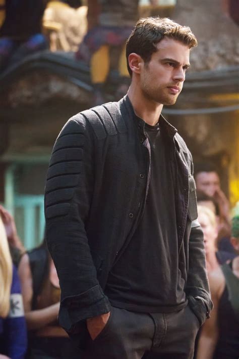 Theo James Pictures From Divergent | POPSUGAR Entertainment