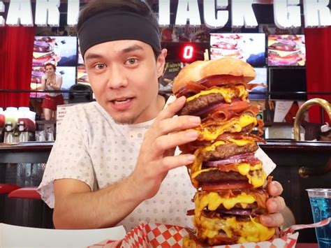 Man eats 20,000-calorie burger with 40 slices of bacon, 8.5 patties and ...