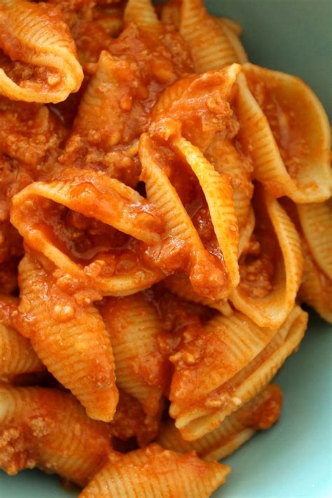 Mission: Food: Pasta Shells with Spicy Sausage Red Sauce