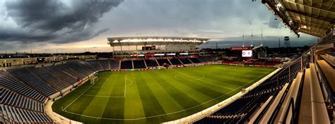 Awesome pic of Toyota Park from tonight's storms : r/chicagofire