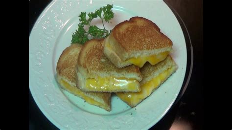 How to make a Grilled Cheese like a pro (Colby Jack Grilled Cheese Sandwich) - YouTube