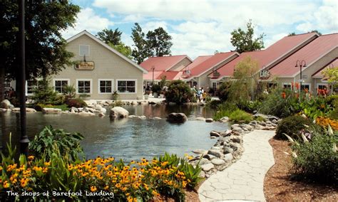 Barefoot Landing - Low Country Holidays