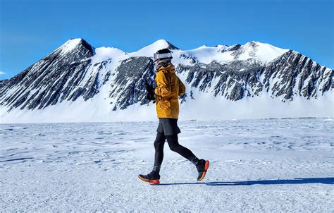 Longest polar ultramarathon on foot (female) | Guinness World Records