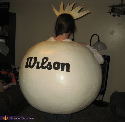 Castaway's Wilson Costume | Unique DIY Costumes - Photo 2/2