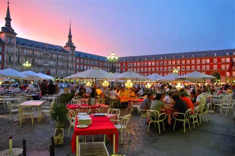 Madrid editorial image. Image of square, europe, restaurant - 4716555