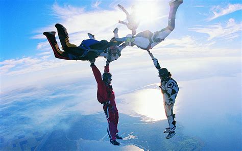 Download Extreme Sports Formation Skydiving Wallpaper | Wallpapers.com