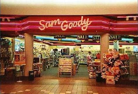 Mall Stores From The 90s We Loved But Never Really Bought Anything From | Childhood memories 70s ...