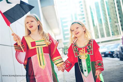 UAE National Day Dress Lovely Kids Smiling : Entertainment From world ...