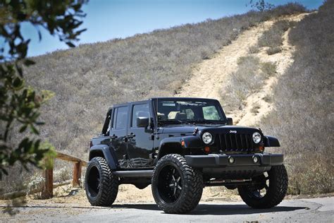 Lifted Jeep Wrangler Unlimited Wallpaper - WallpaperSafari