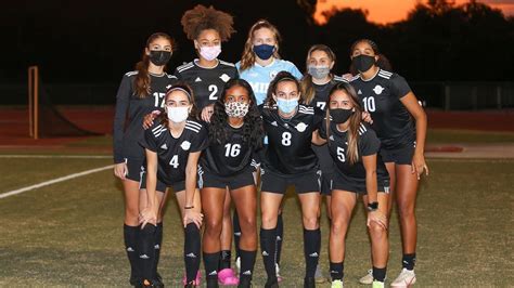 Montverde Academy girls soccer team extends multi-year unbeaten streak to 55 games - SoccerWire