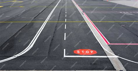 Taxiway Signs And Markings