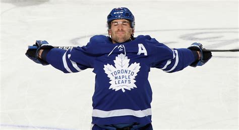 Maple Leafs' John Tavares scores the 300th goal of his career