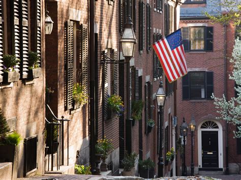 17 Best Airbnbs in Boston, From a Beacon Hill Townhouse to a ...