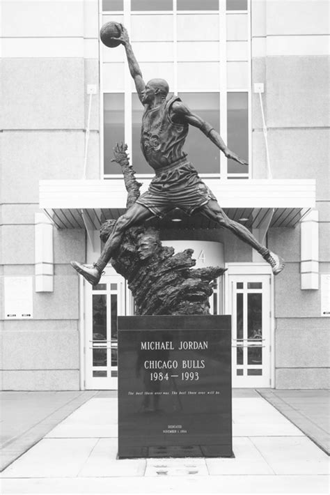 Michael Jordan Sculpture | Rotblatt Amrany