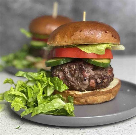 Venison Burgers - Chez Le Rêve Français