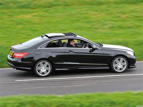 Fotos de Mercedes Clase E Coupe E500 AMG Sports Package UK 2009