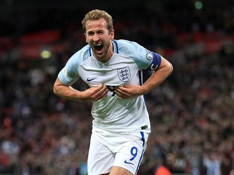 Harry Kane named England player of the year for 2017 | Express & Star