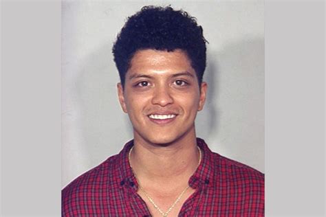 Bruno Mars on posing for his 2010 mugshot, moving forward | New ...