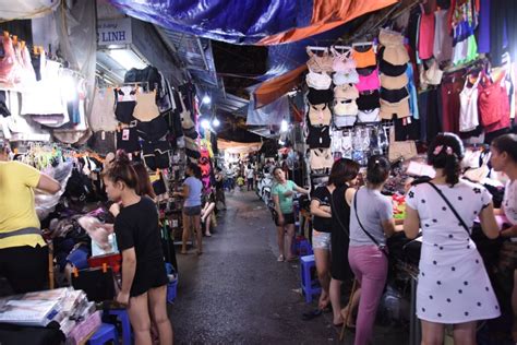 Top 9 Hanoi Night Markets: Uncovering the Vibrant Wonders