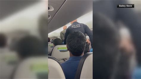 Passengers file lawsuit against Alaska Airlines | kare11.com