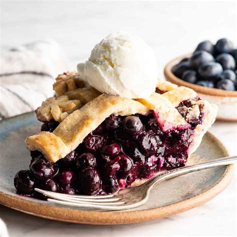 Blueberry Pie Recipe - JoyFoodSunshine