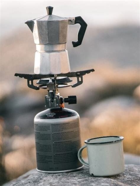 Camping Coffee Guide | How To Make Coffee When Camping - A Broken Backpack