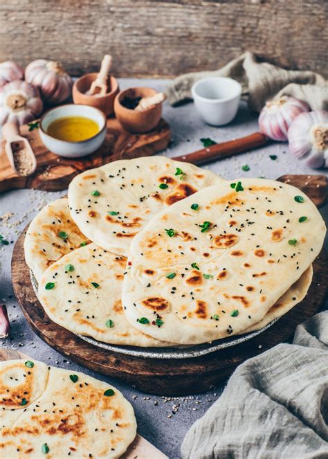 Vegan Naan Bread | Easy Homemade Flatbread - Bianca Zapatka | Recipes