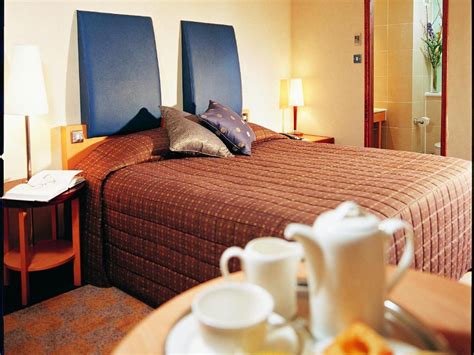 Jurys Inn Oxford Hotel - Deals, Photos & Reviews